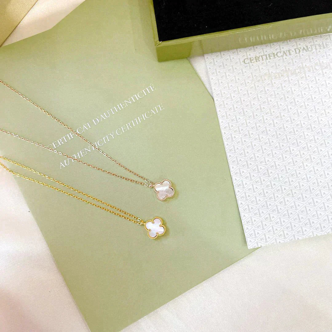 [Mystic Crown]CLOVER MINI 9.5MM WHITE MOTHER-OF-PEARL NECKLACE