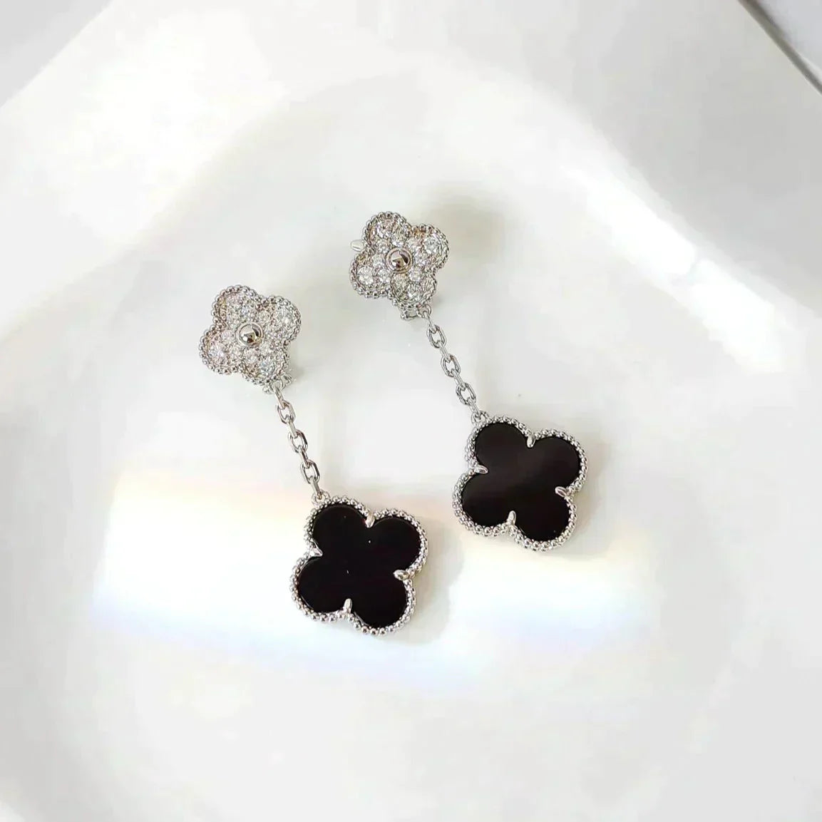 [Mystic Crown]CLOVER 2 MOTIFS  DIAMOND ONYX EARRINGS SILVER