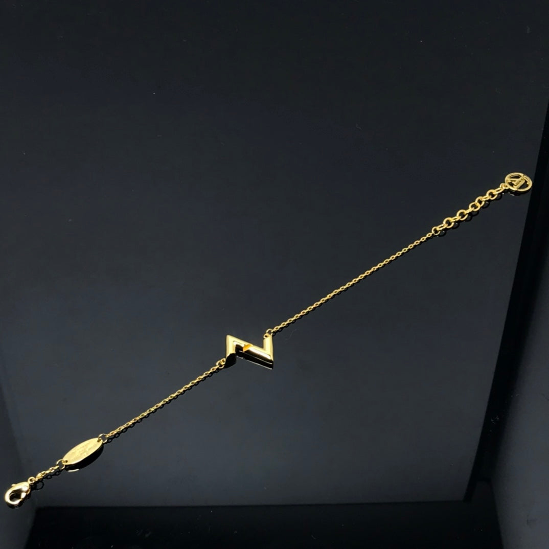 [Mystic Crown]VOLT LV LOGO BRACELET