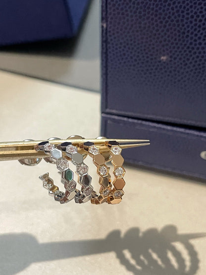 [Mystic Crown]Hollow Design Four-Leaf Clover Flower Shape Ring