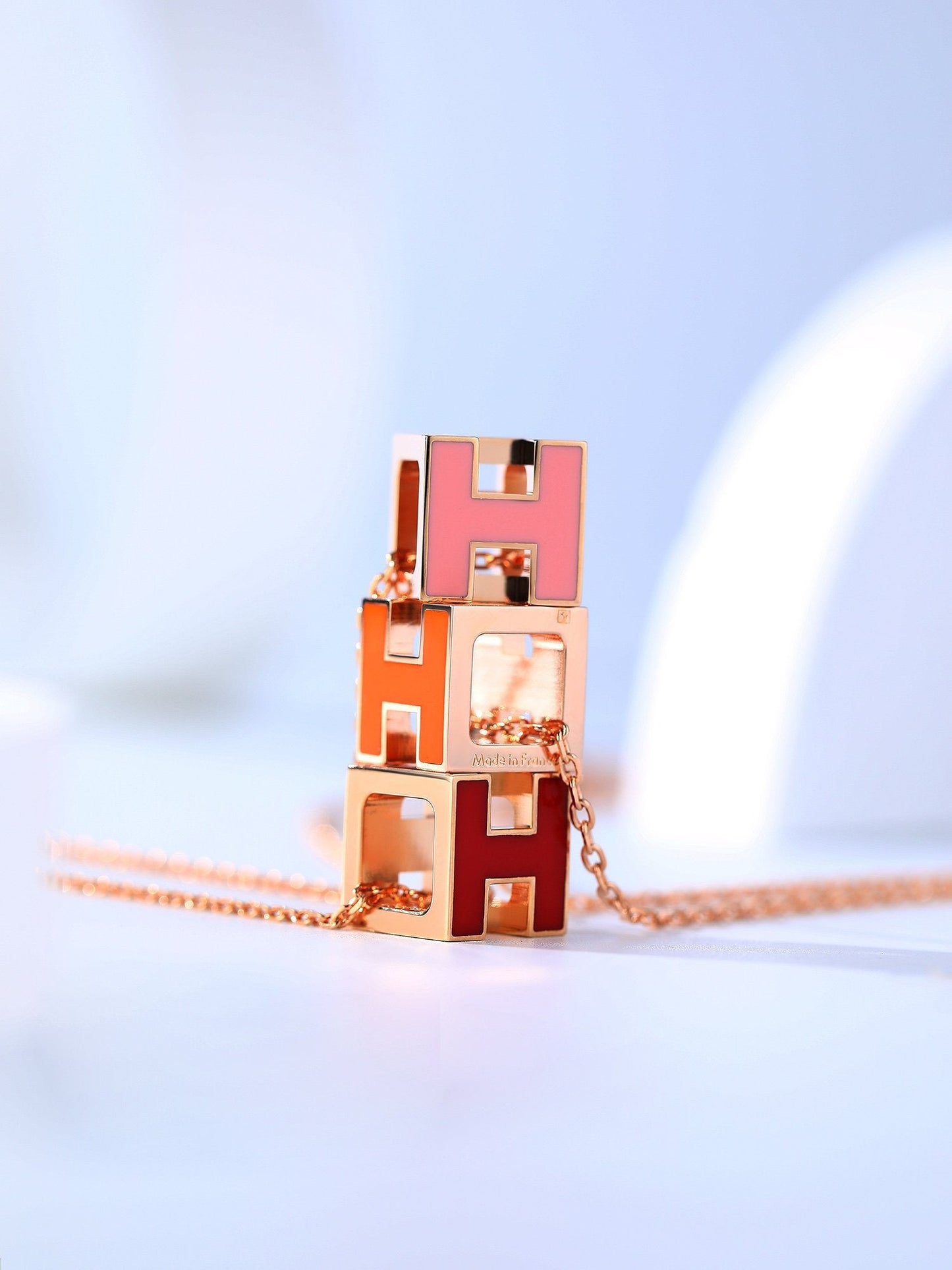 [Mystic Crown]H CAGE PINK GOLD NECKLACE