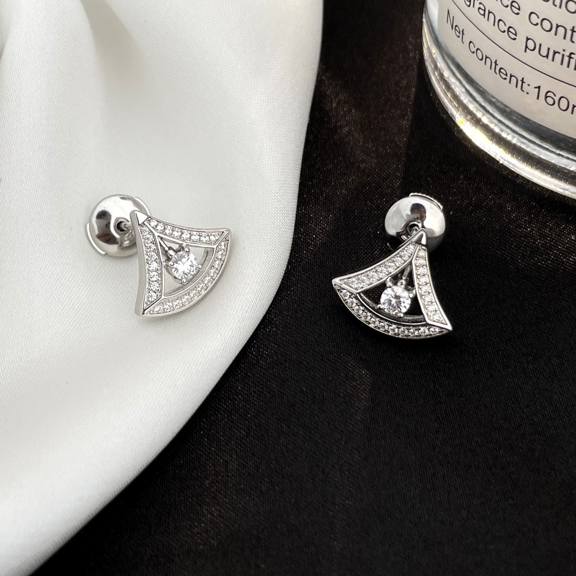 [Mystic Crown]DREAM MINI DIAMOND STUD EARRINGS