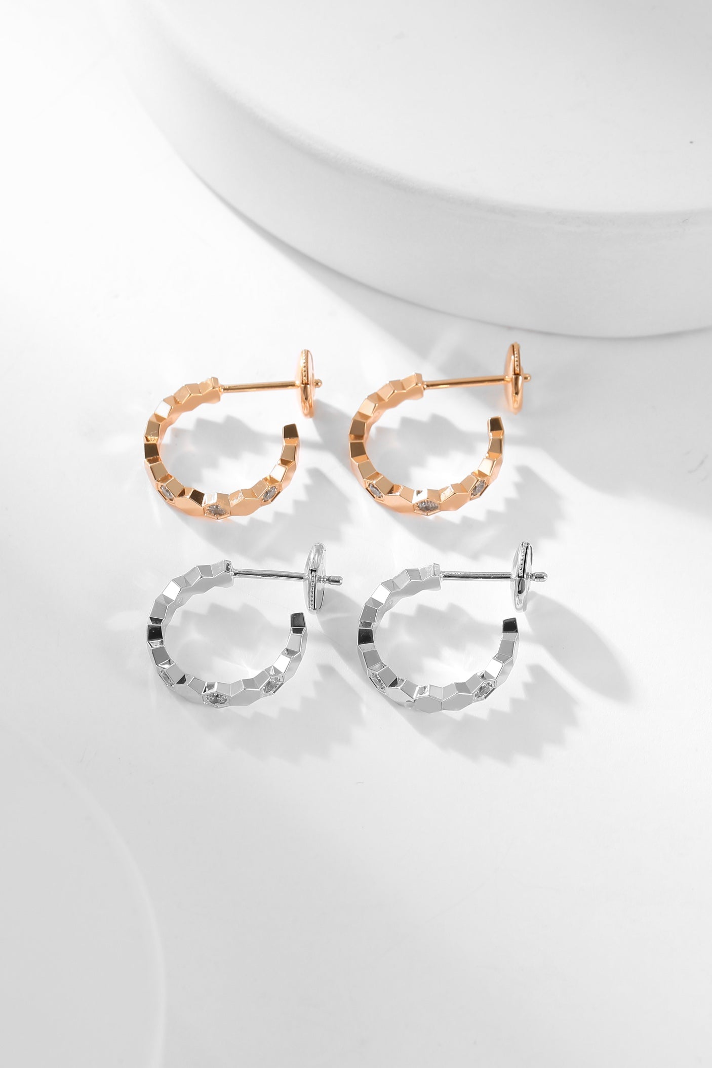 [Mystic Crown]BEE LOVE DIAMOND HOOP EARRINGS