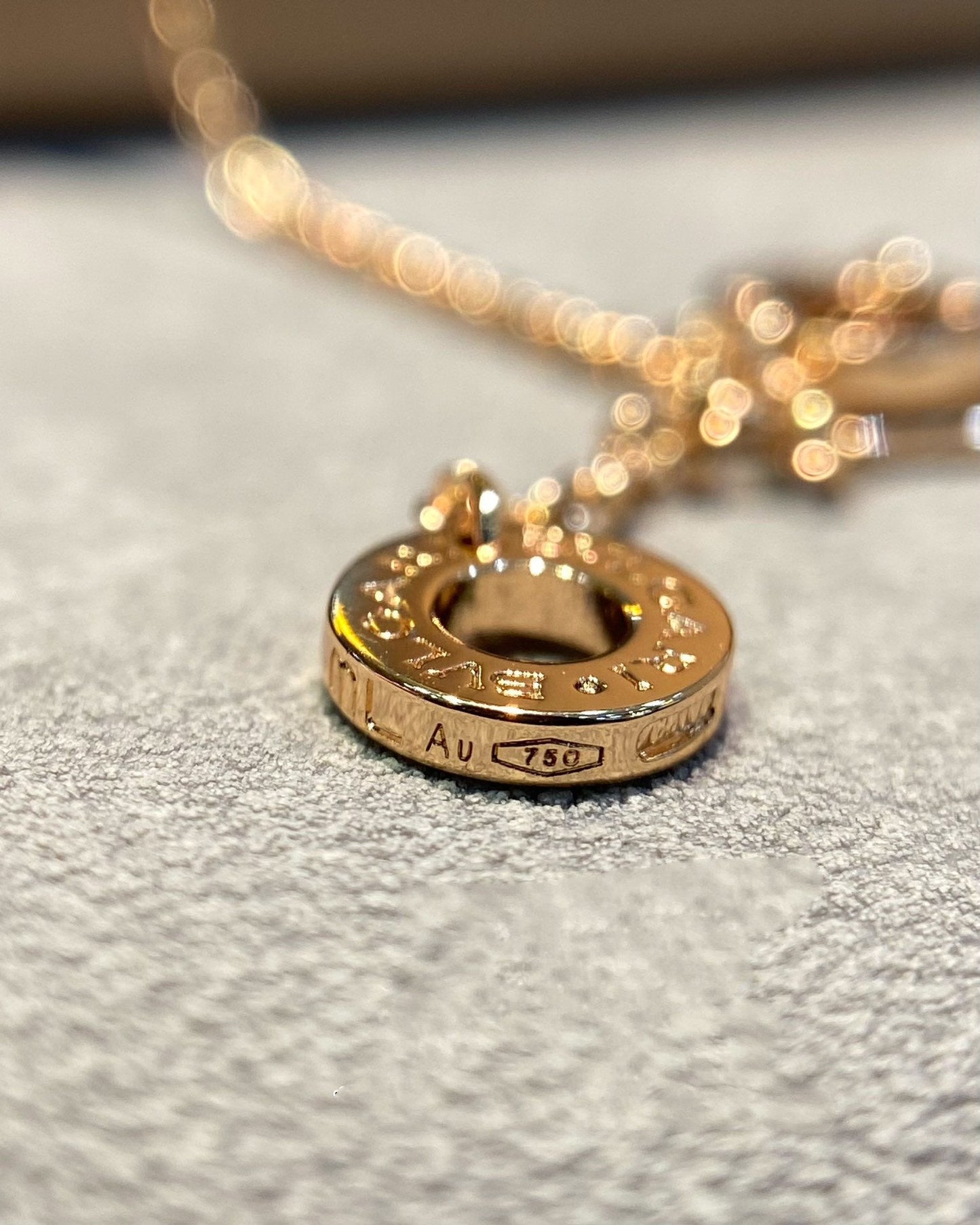 [Mystic Crown]DREAM MOP DIAMOND PAVED PINK GOLD NECKLACE