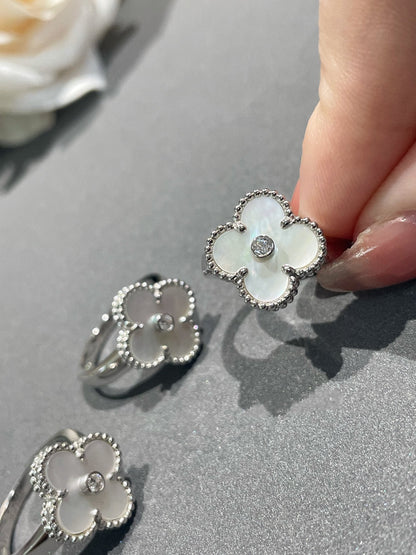 [Mystic Crown]CLOVER SILVER MOP DIAMOND RING