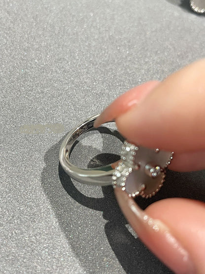 [Mystic Crown]CLOVER SILVER MOP DIAMOND RING