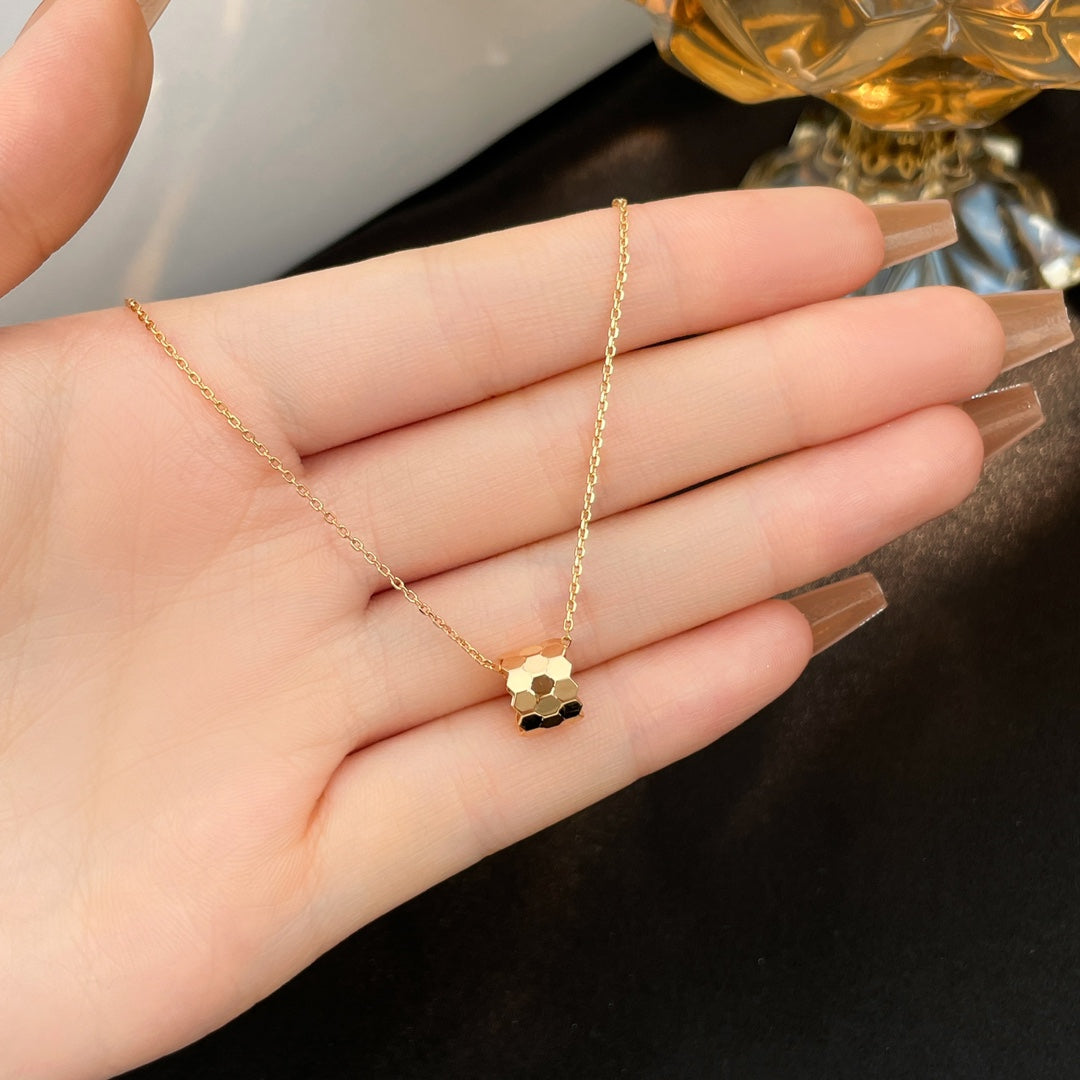 [Mystic Crown]BEE MINI NECKLACE