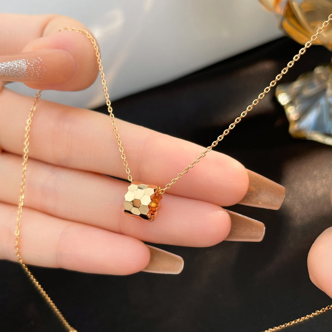 [Mystic Crown]BEE MINI NECKLACE
