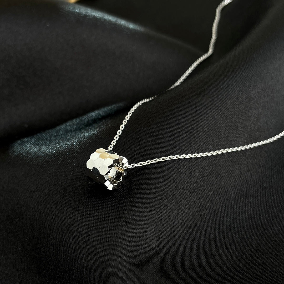 [Mystic Crown]BEE MINI NECKLACE