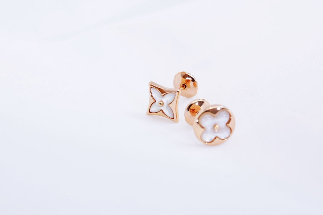 [Mystic Crown]STAR AND SUN PINK GOLD MOP STUD EARRINGS