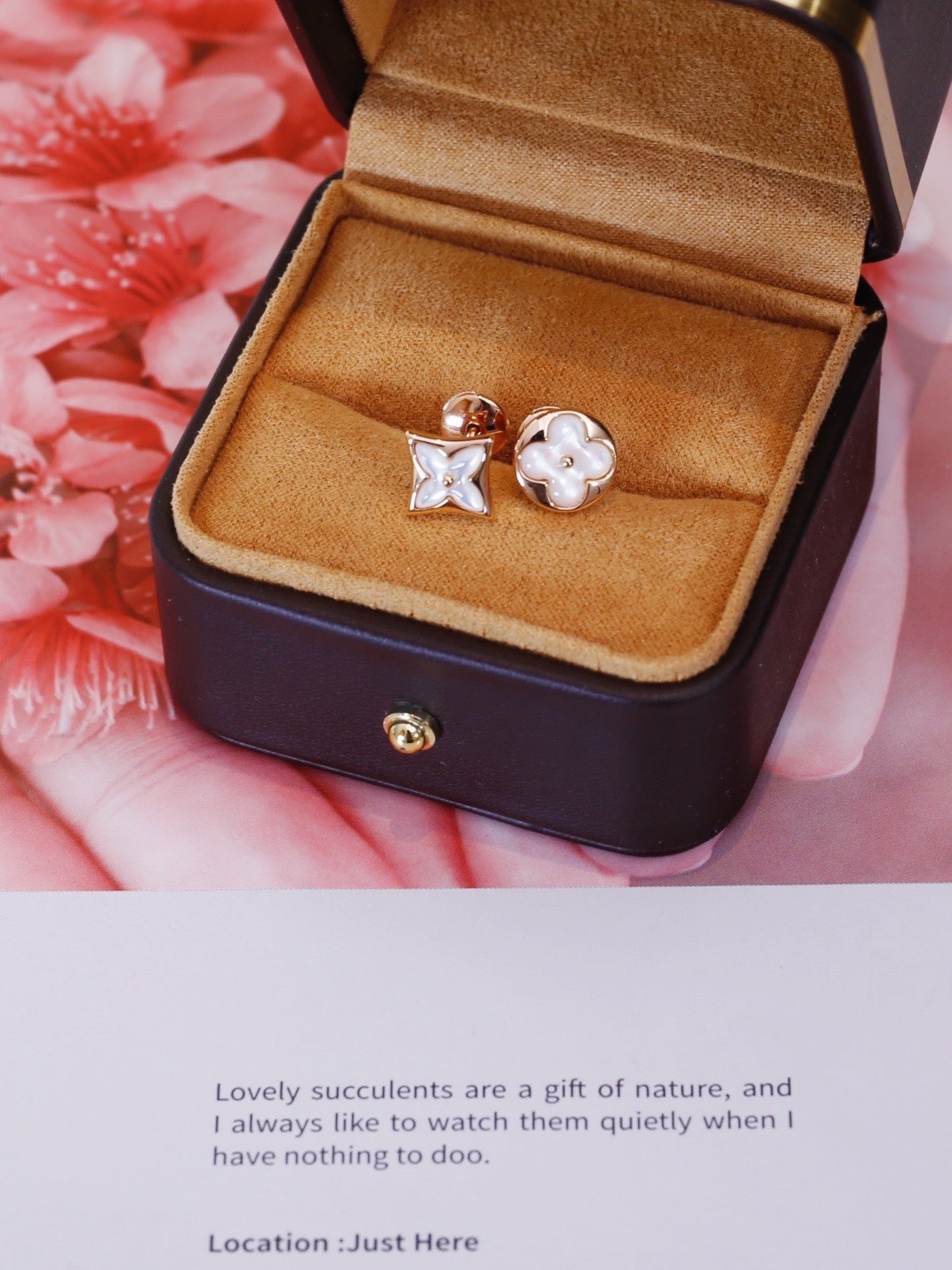 [Mystic Crown]STAR AND SUN PINK GOLD MOP STUD EARRINGS