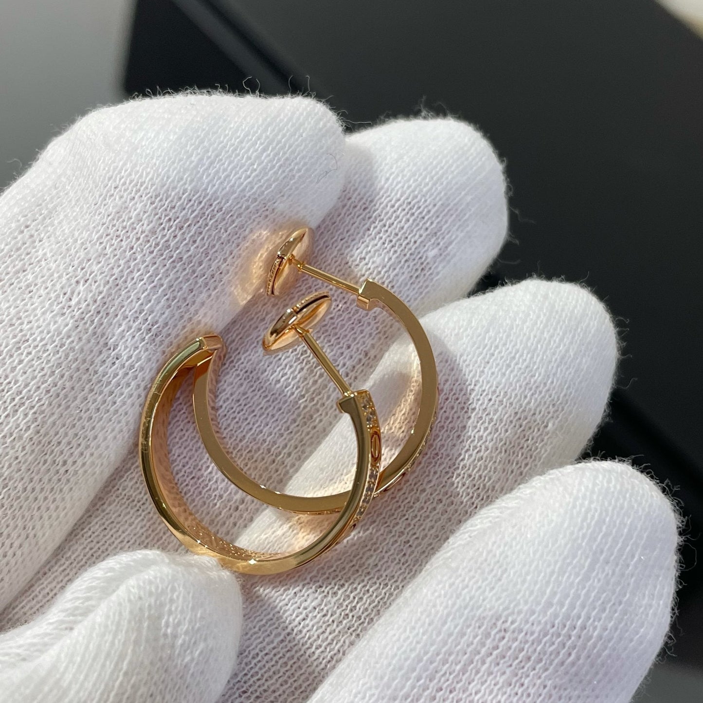 [Mystic Crown]LOVE DIAMOND PINK GOLD HOOP EARRINGS