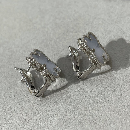 [Mystic Crown]CLOVER CHALCEDONY SILVER STUD EARRINGS