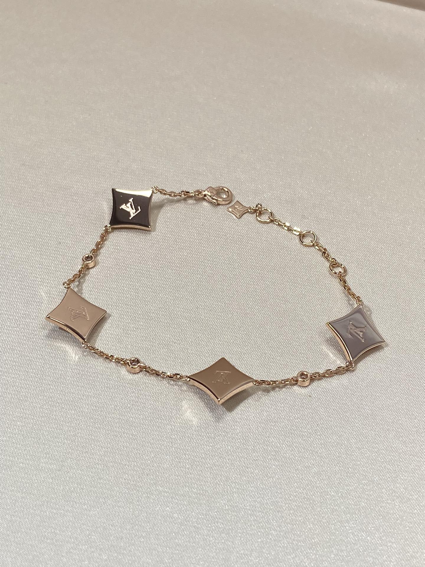 [Mystic Crown]STAR 4 MOTIF MOP DIAMOND PINK GOLD BRACELET