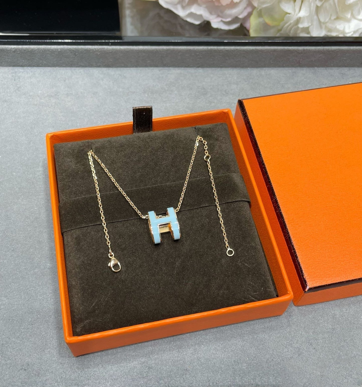 [Mystic Crown]POP H SKY BLUE NECKLACE
