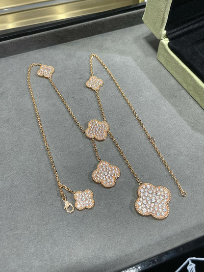 [Mystic Crown]CLOVER 6 MOTIF DIAMOND PAVED NECKLACE