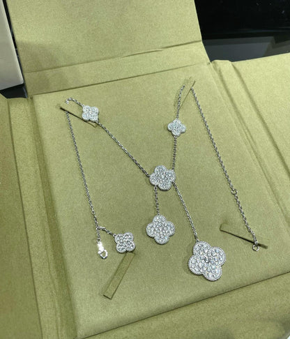 [Mystic Crown]CLOVER 6 MOTIF DIAMOND PAVED NECKLACE