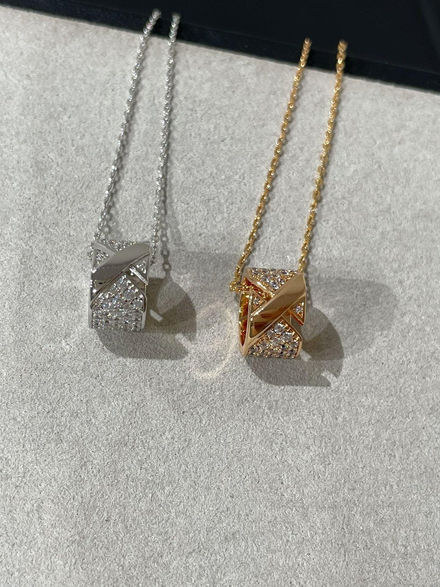 [Mystic Crown]LIENS EVIDENCE DIAMOND PAVED NECKLACE