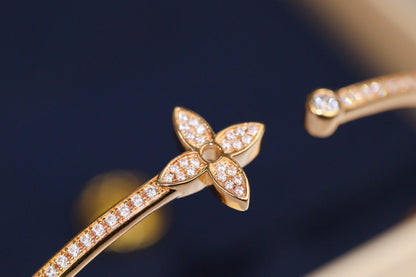 [Mystic Crown]IDYLLE PINK GOLD OPEN BRACELET DIAMOND PAVED