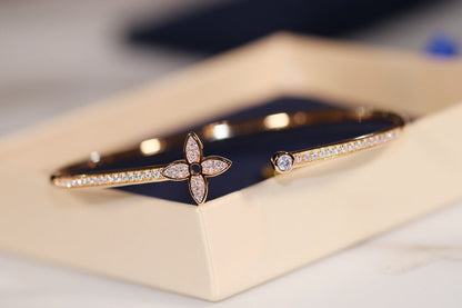 [Mystic Crown]IDYLLE GOLD OPEN BRACELET DIAMOND PAVED