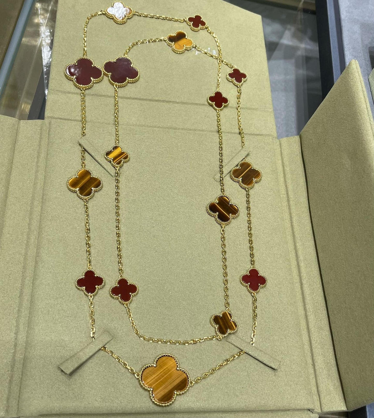 [Mystic Crown]CLOVER 16 MOTIF CARNELIAN TIGER EYE ROSE GOLD NECKLACE