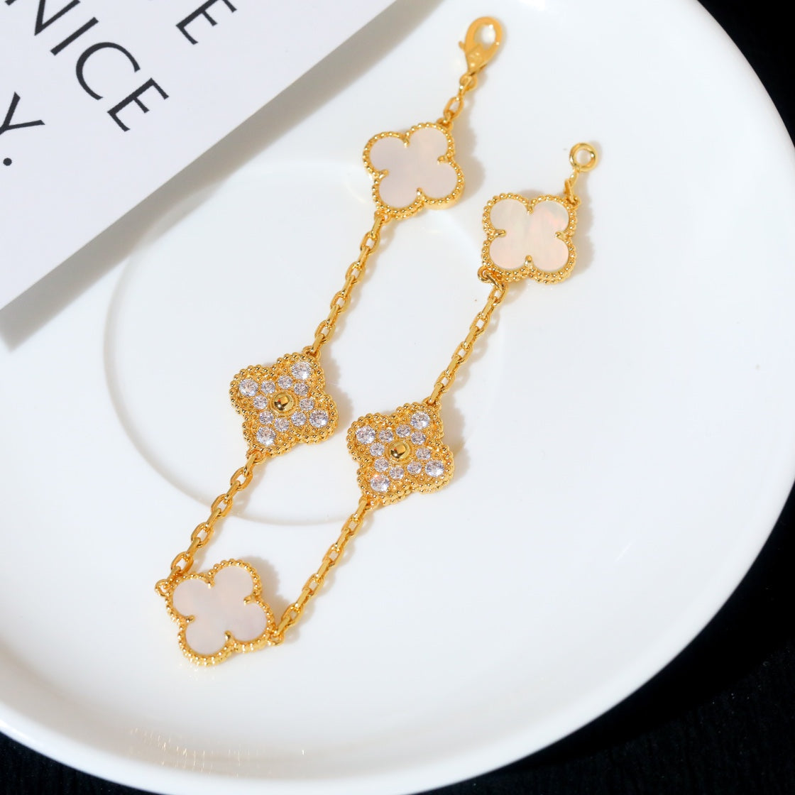 [Mystic Crown]CLOVER BRACELET 5 MOTIF WHITE MOP DIAMOND