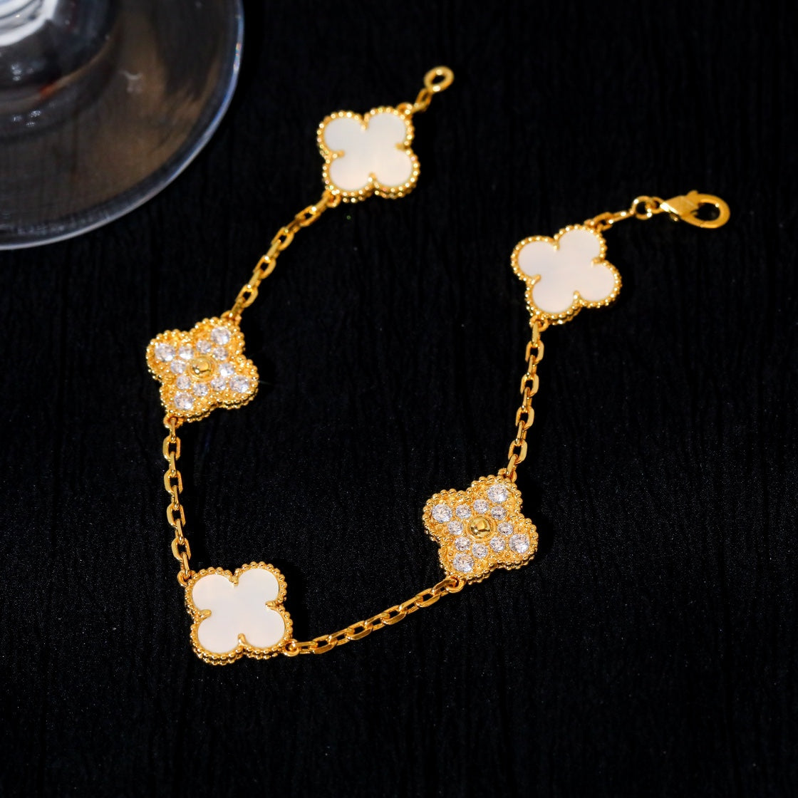 [Mystic Crown]CLOVER BRACELET 5 MOTIF WHITE MOP DIAMOND