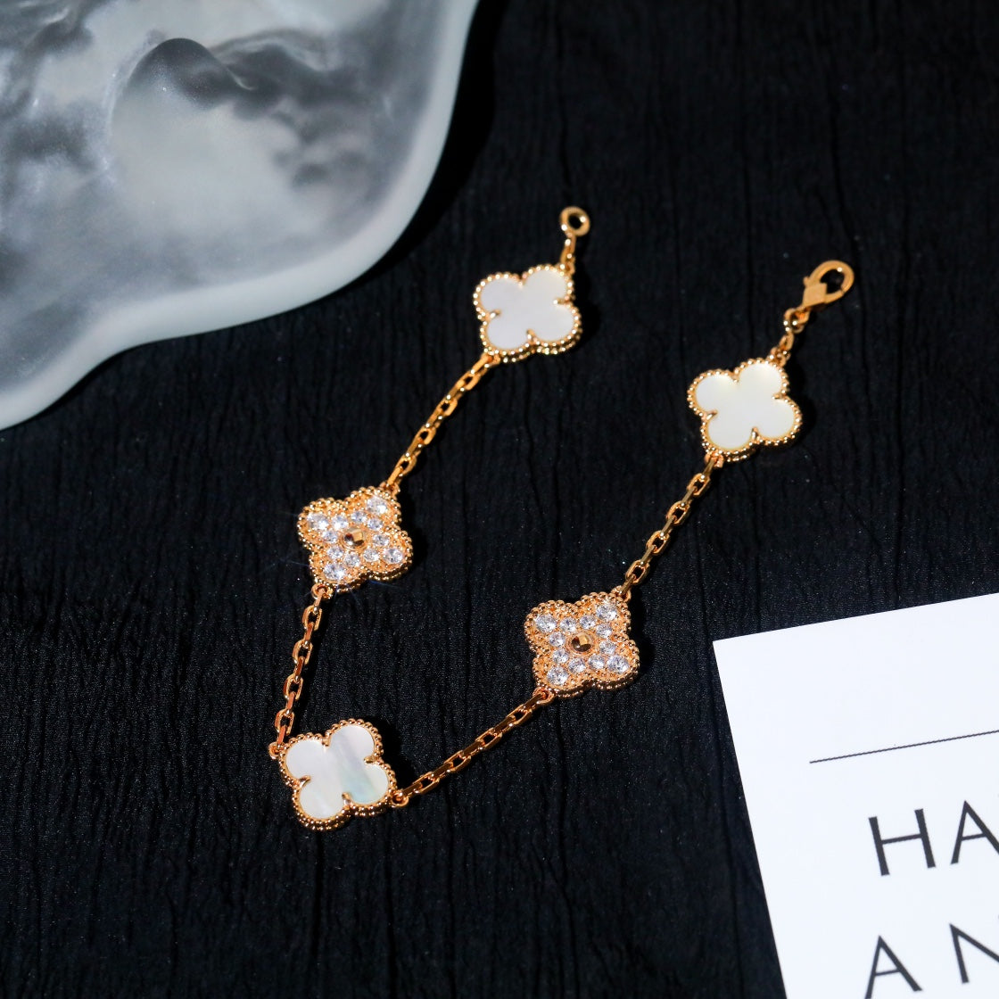 [Mystic Crown]CLOVER BRACELET 5 MOTIF WHITE MOP DIAMOND