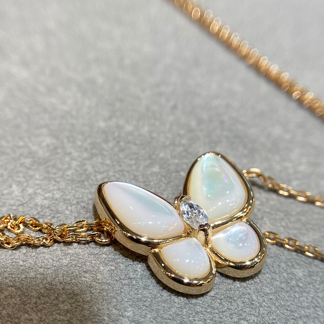 [Mystic Crown]BUTTERFLY MOP DIAMOND NECKLACE