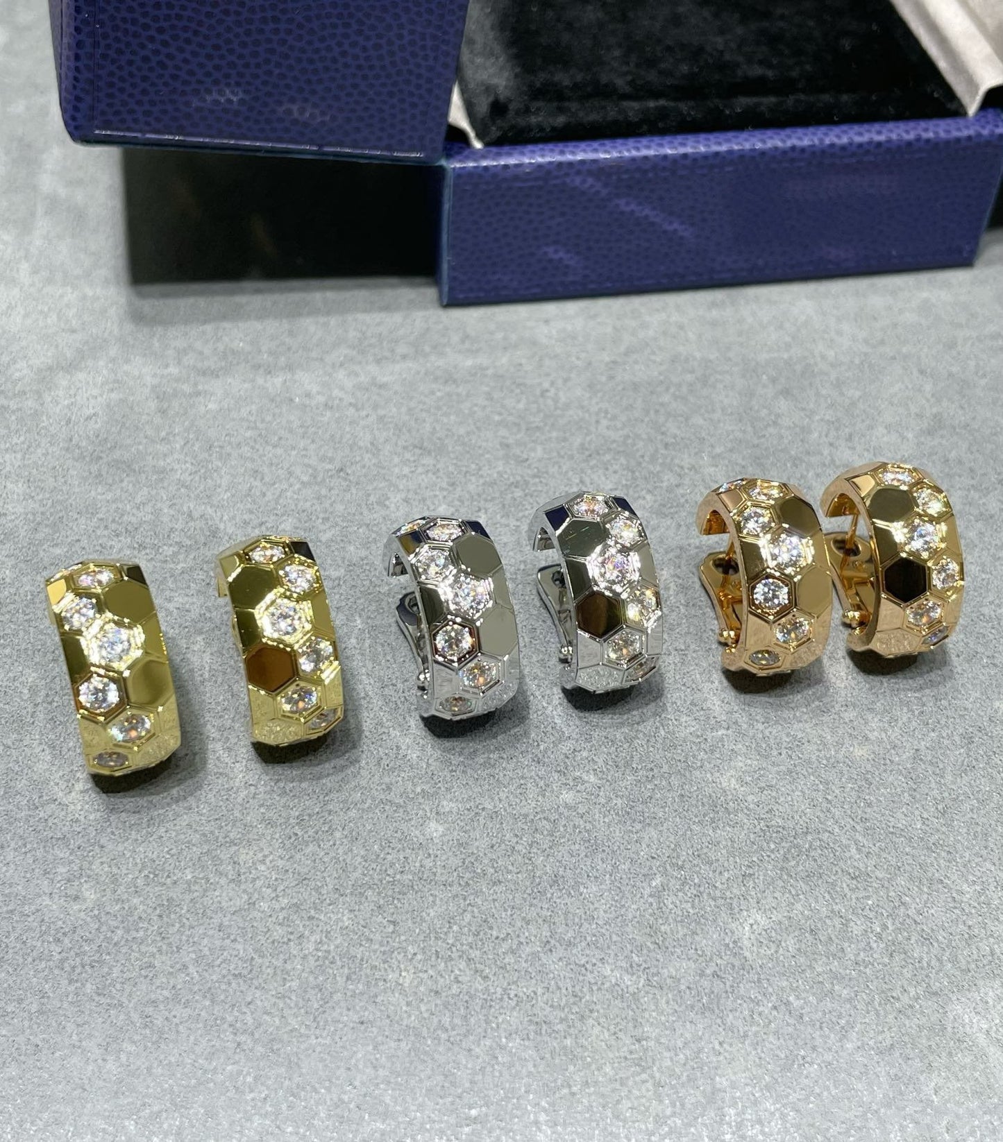 [Mystic Crown]BEE LOVE DIAMOND HOOP EARRINGS