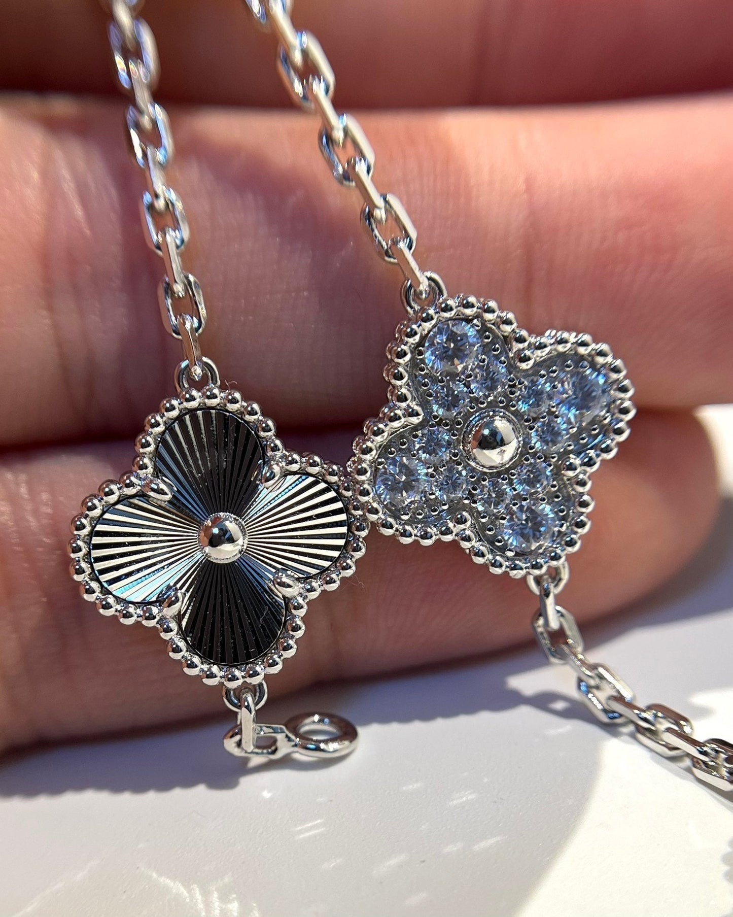 [Mystic Crown]CLOVER 5 MOTIF SILVER DIAMOND BRACELET