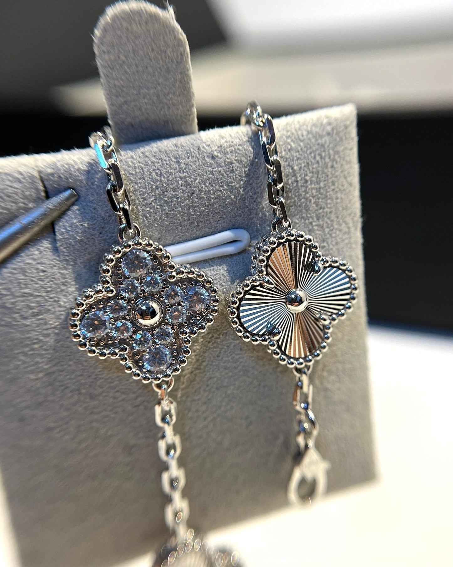 [Mystic Crown]CLOVER 5 MOTIF SILVER DIAMOND BRACELET