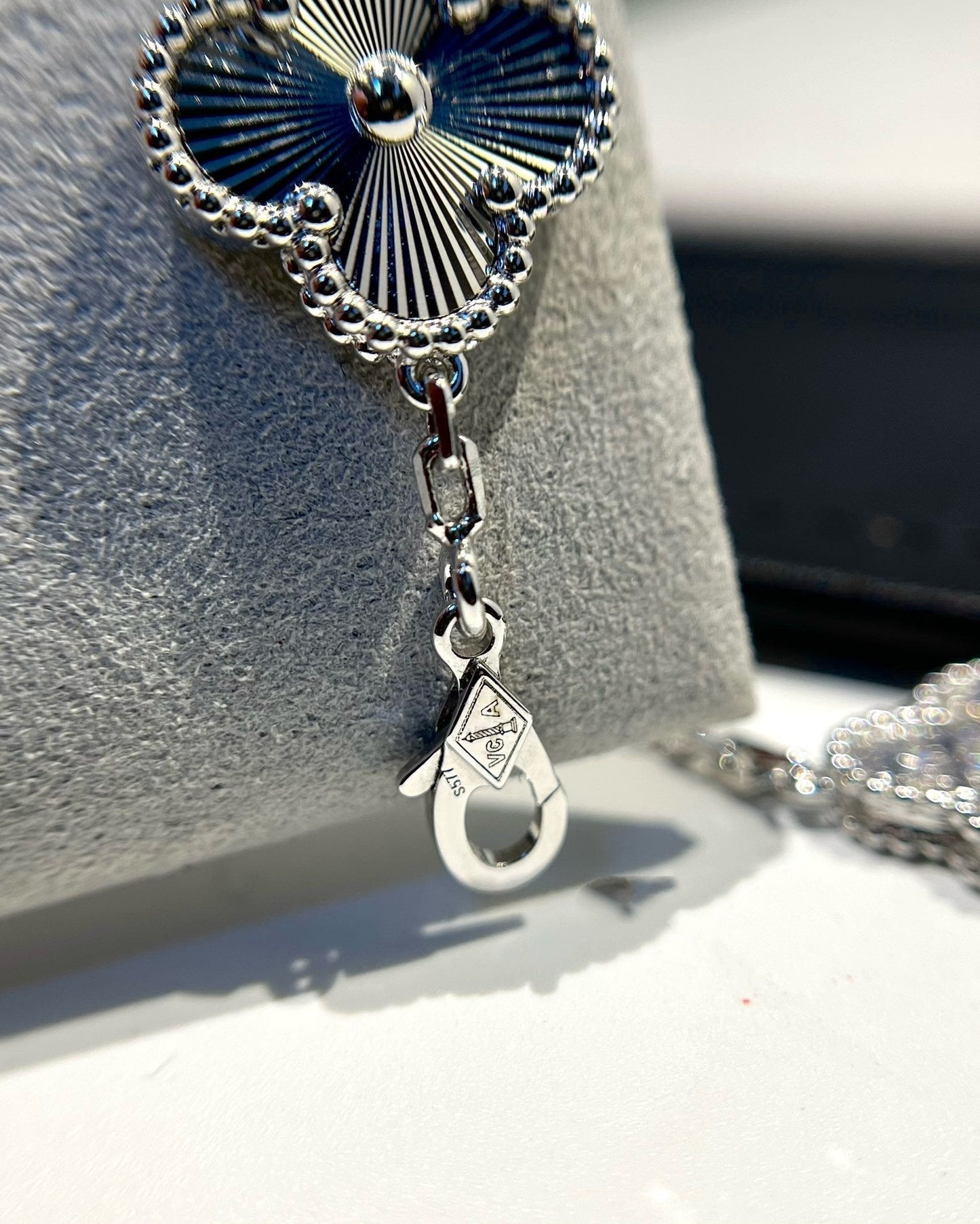[Mystic Crown]CLOVER 5 MOTIF SILVER DIAMOND BRACELET