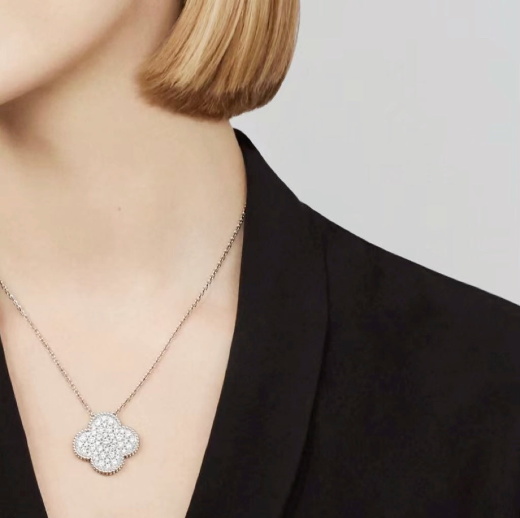 [Mystic Crown]CLOVER 25MM LARGE PENDANT DIAMOND PAVED SILVER NECKLACE