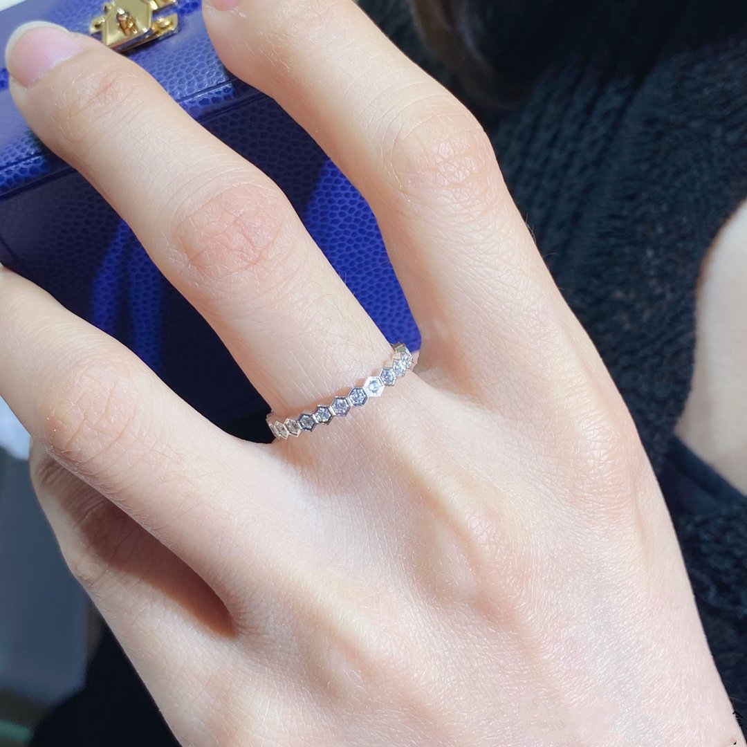 [Mystic Crown]BEE LOVE DIAMOND PAVED SMALL RING