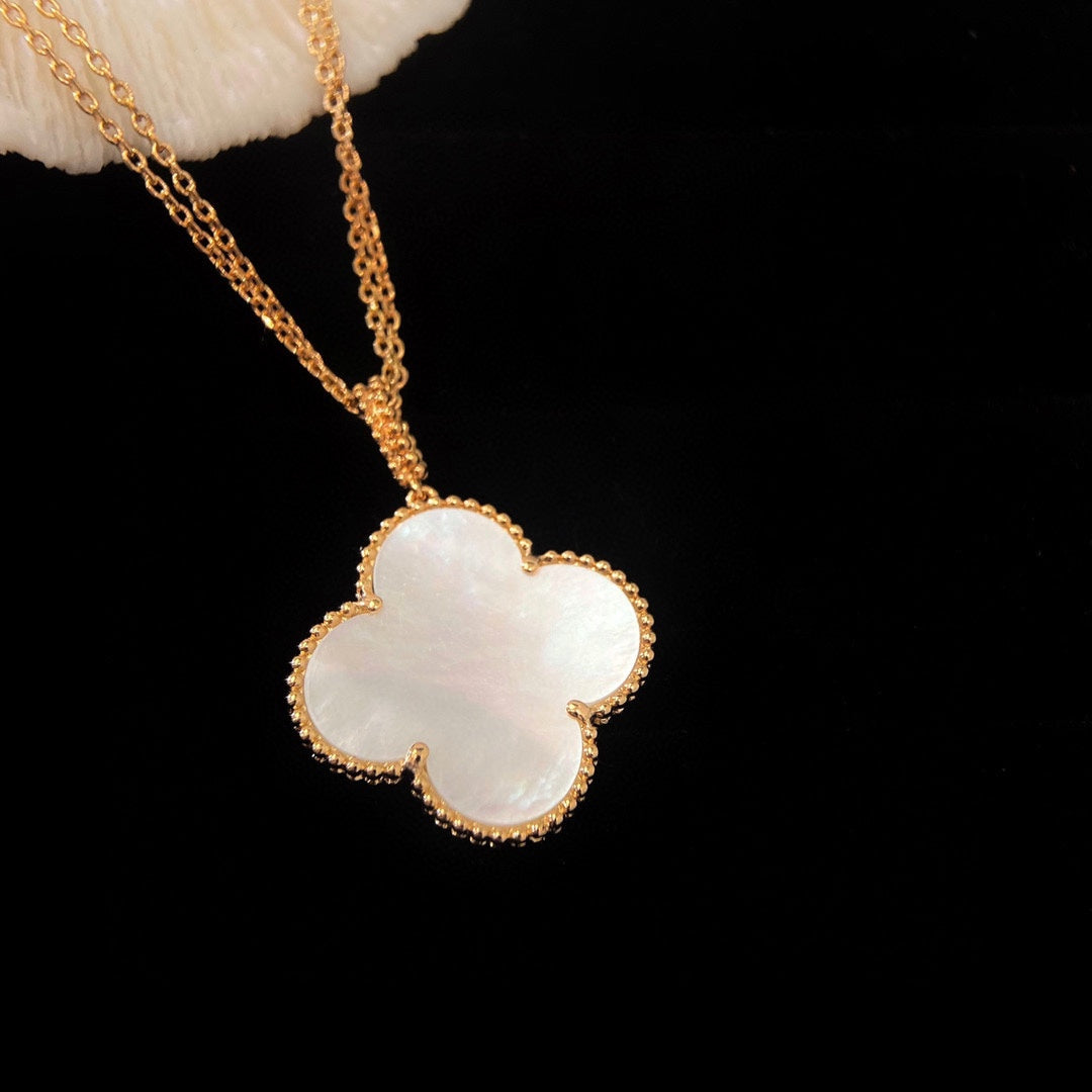 [Mystic Crown]CLOVER 25MM MOP LARGE PENDANT NECKLACE