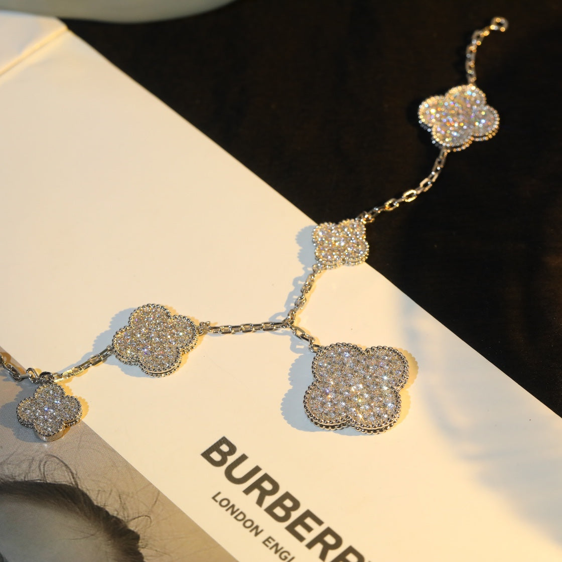 [Mystic Crown]CLOVER BRACELET 5 MOTIF SILVER DIAMOND PAVED-w