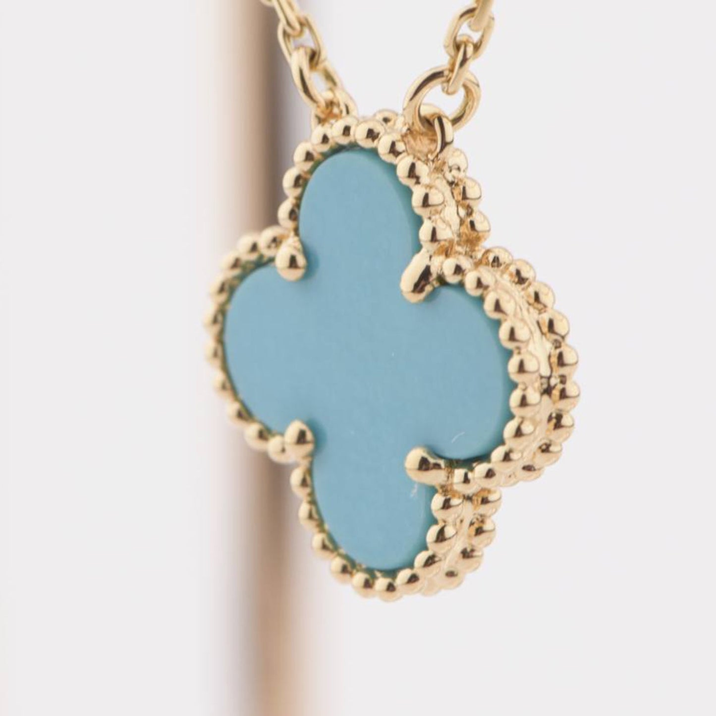 [Mystic Crown]CLOVER 15MM VINTAGE TURQUOISE NECKLACE