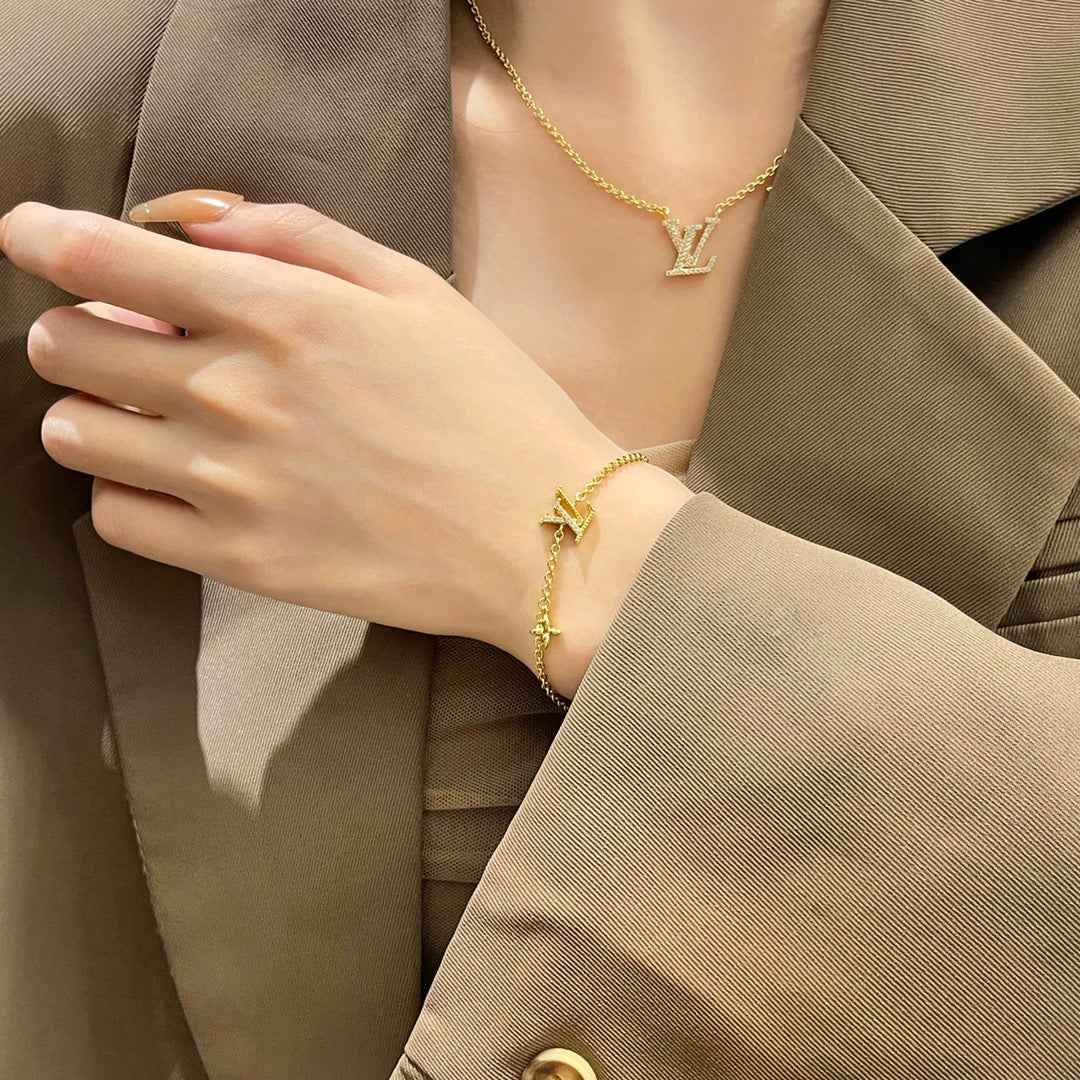 [Mystic Crown]LOGO STAR MOTIF GOLD BRACELET