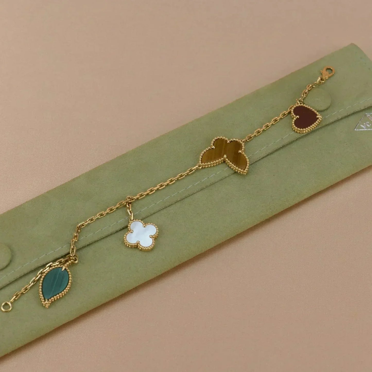 [Mystic Crown]LUCKY SPRING 5 MOTIF GOLD BRACELET