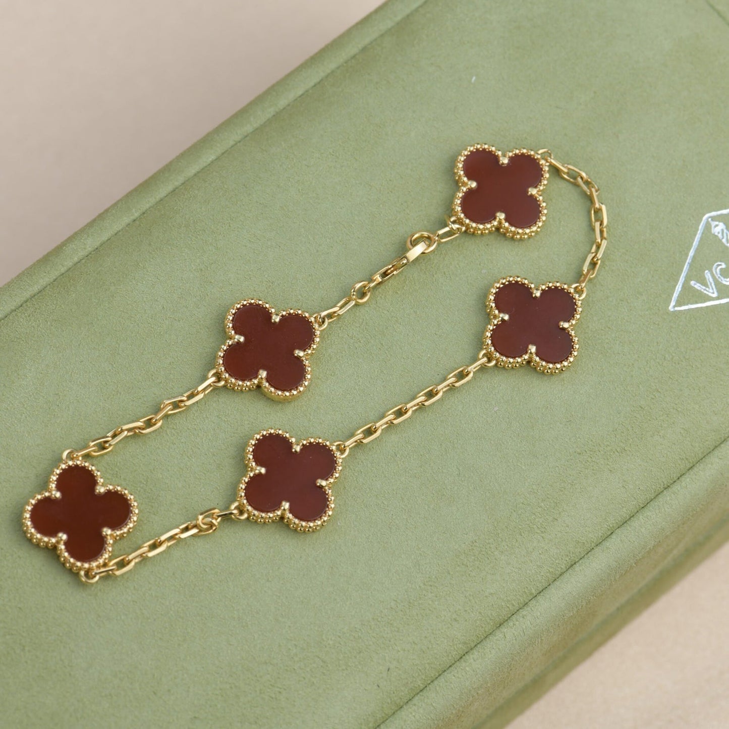 [Mystic Crown]CLOVER 5 MOTIFS RED AGATE  BRACELET