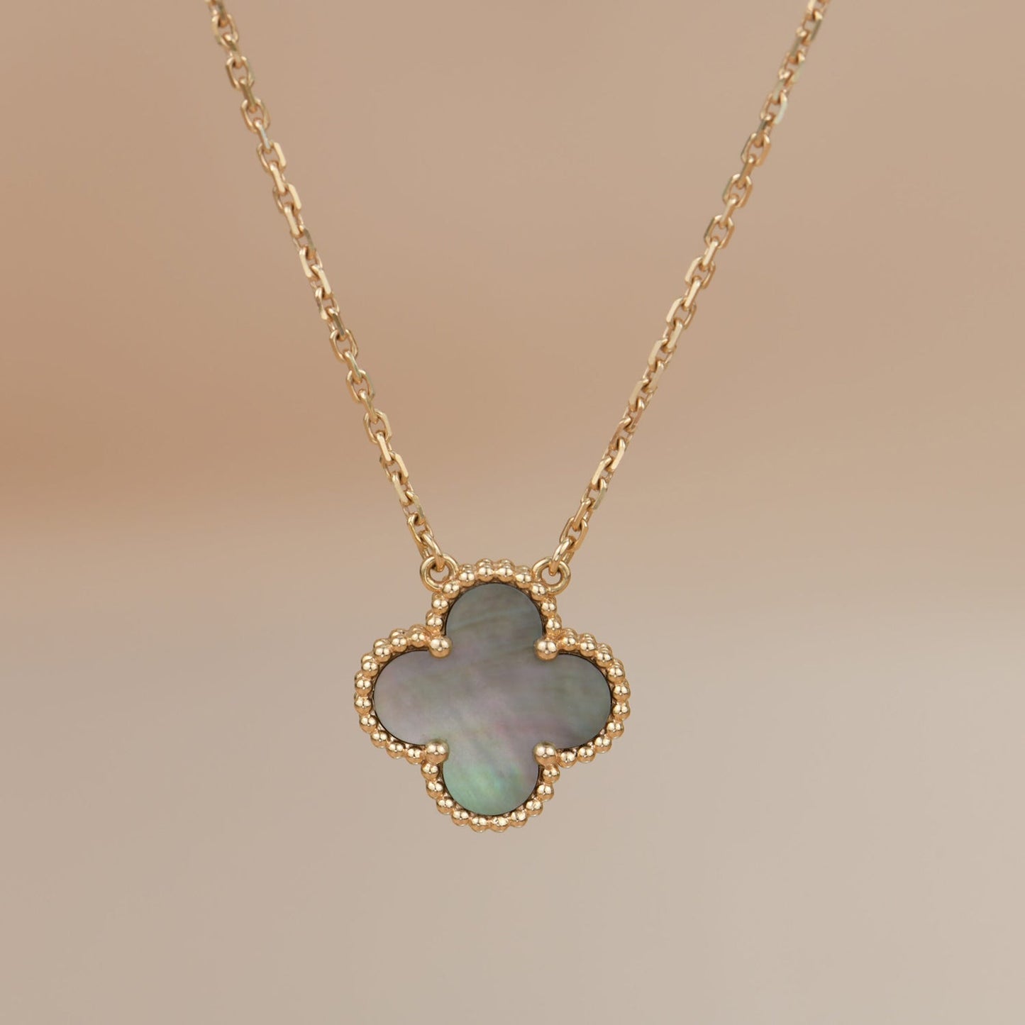 [Mystic Crown]CLOVER 15MM  GRAY MOTHER OF PEARL NECKLACE
