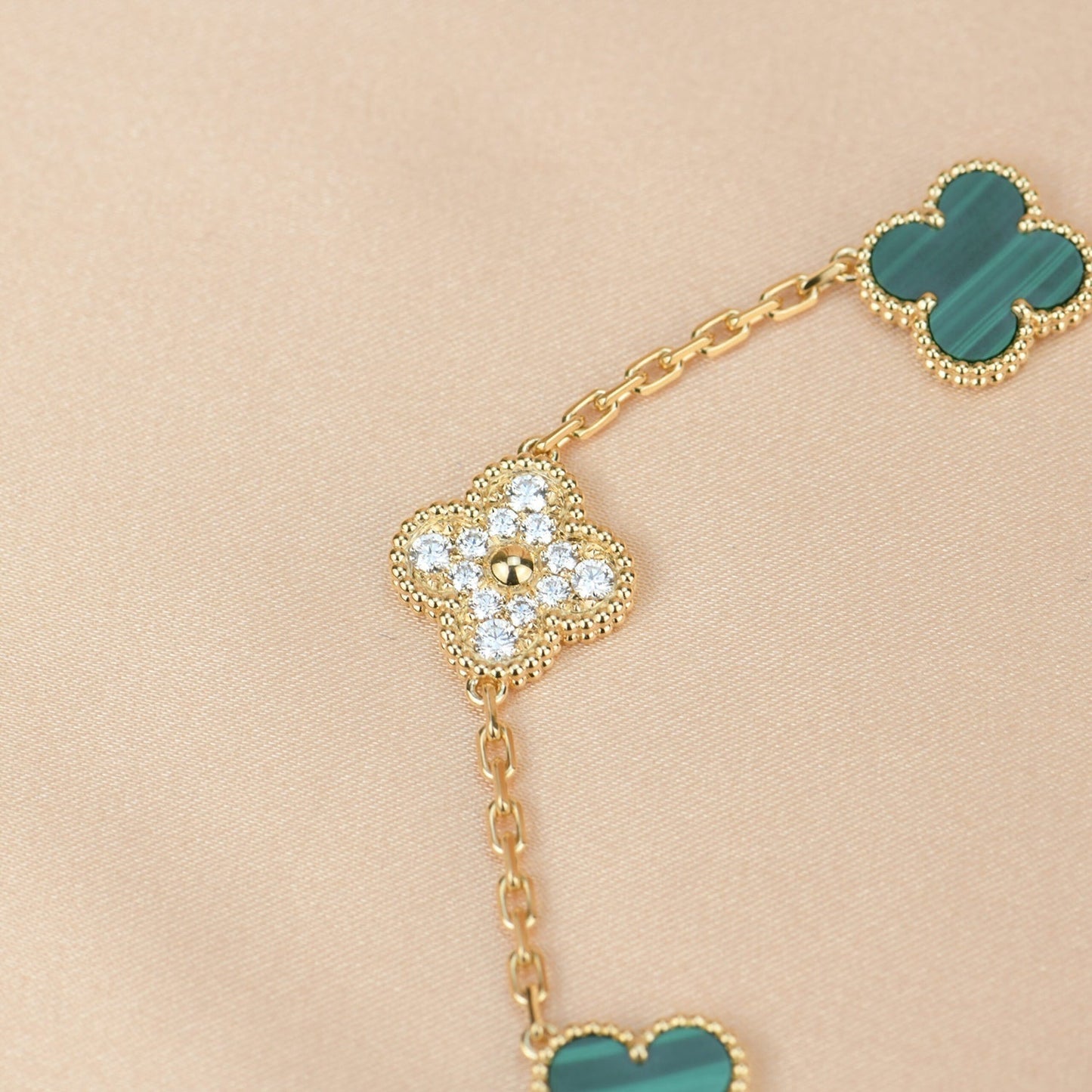 [Mystic Crown]CLOVER  5 MOTIF MALACHITE DIAMOND BRACELET