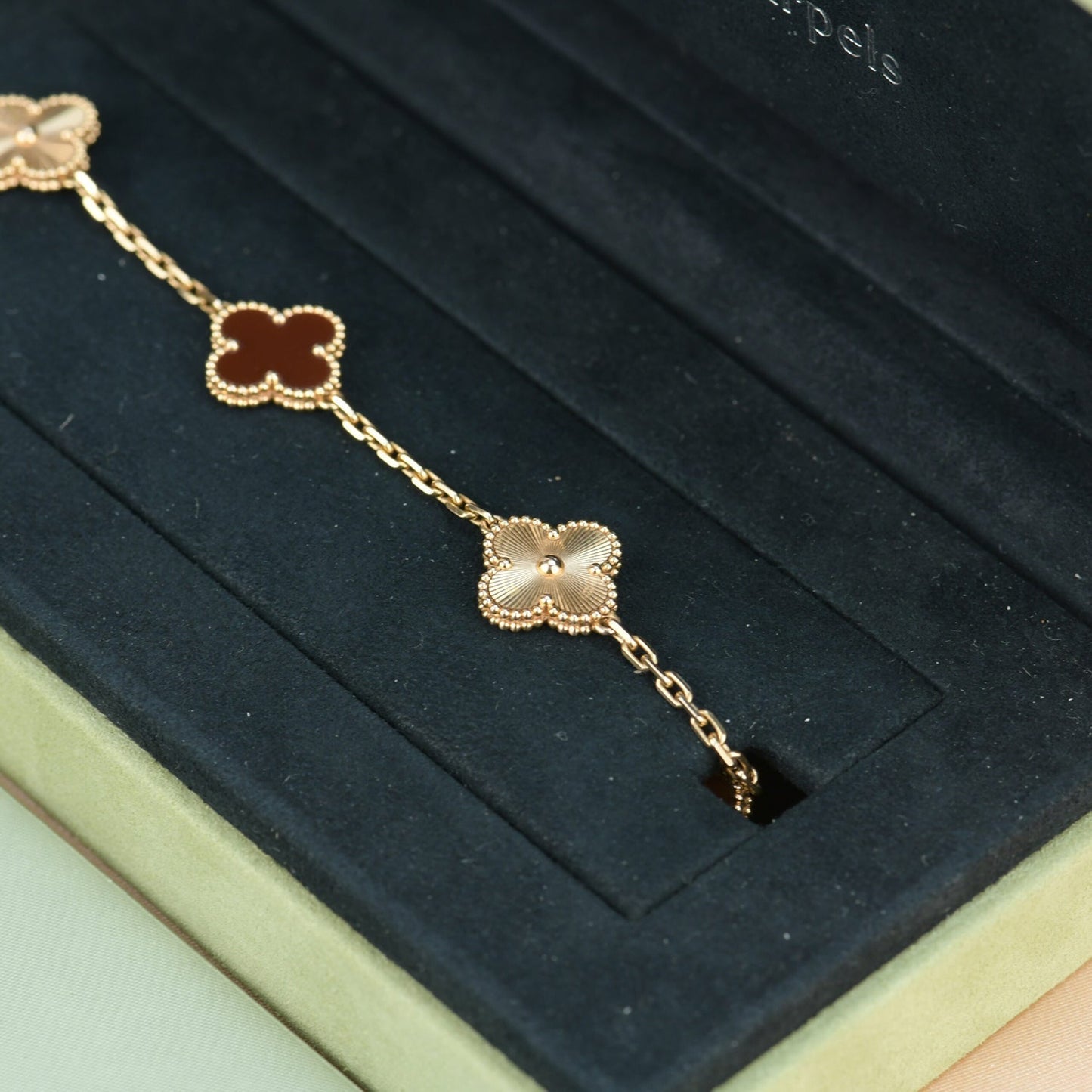 [Mystic Crown]CLOVER  5 MOTIFS CARNELIAN GOLD BRACELET