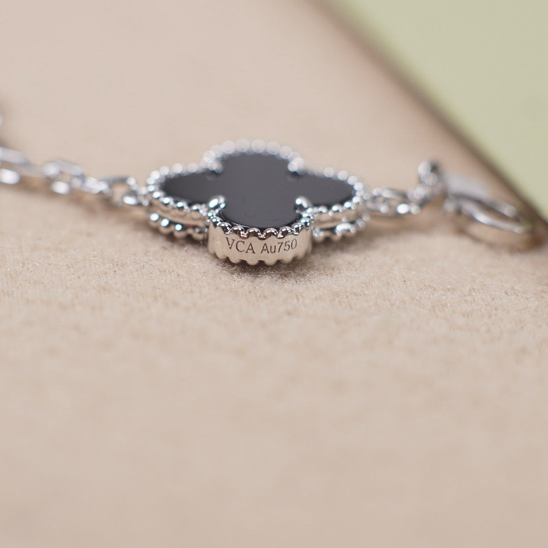 [Mystic Crown]CLOVER 5 MOTIF ONYXS  BRACELET SILVER