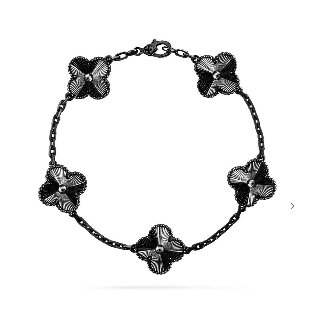 [Mystic Crown]CLOVER 5 MOTIF BLACK BRACELET