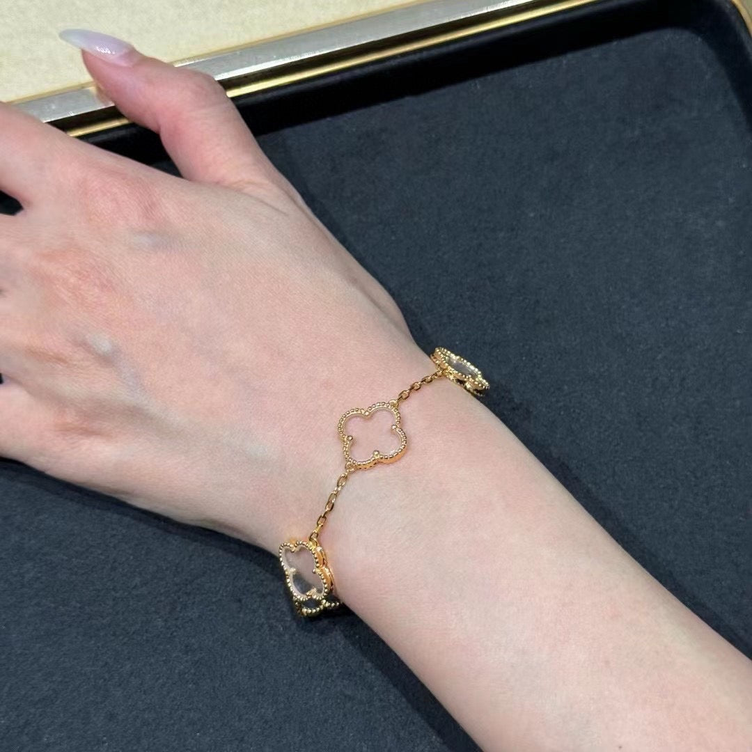 [Mystic Crown]CLOVER 5 MOTIF ROCK CRYSTAL PINK GOLD BRACELET