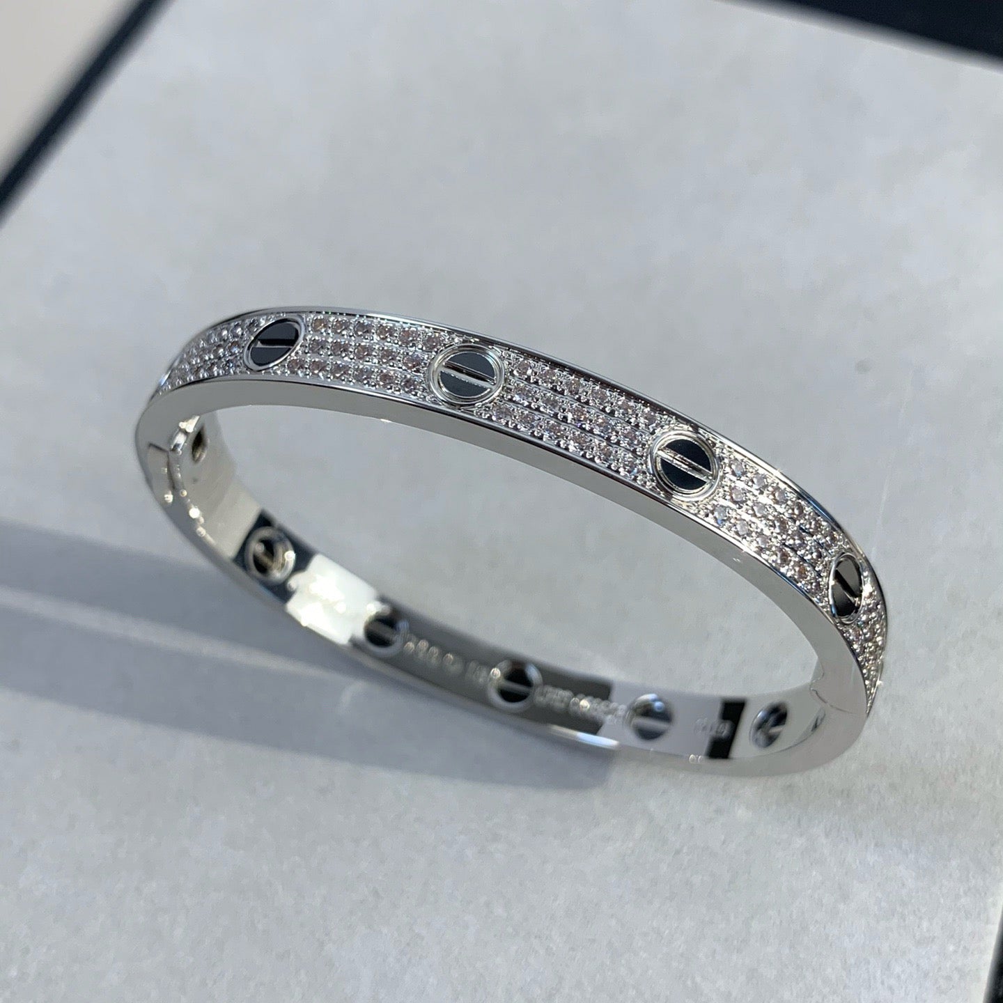 [Mystic Crown]LOVE BRACELET 6.1MM DIAMOND-PAVED CERAMIC