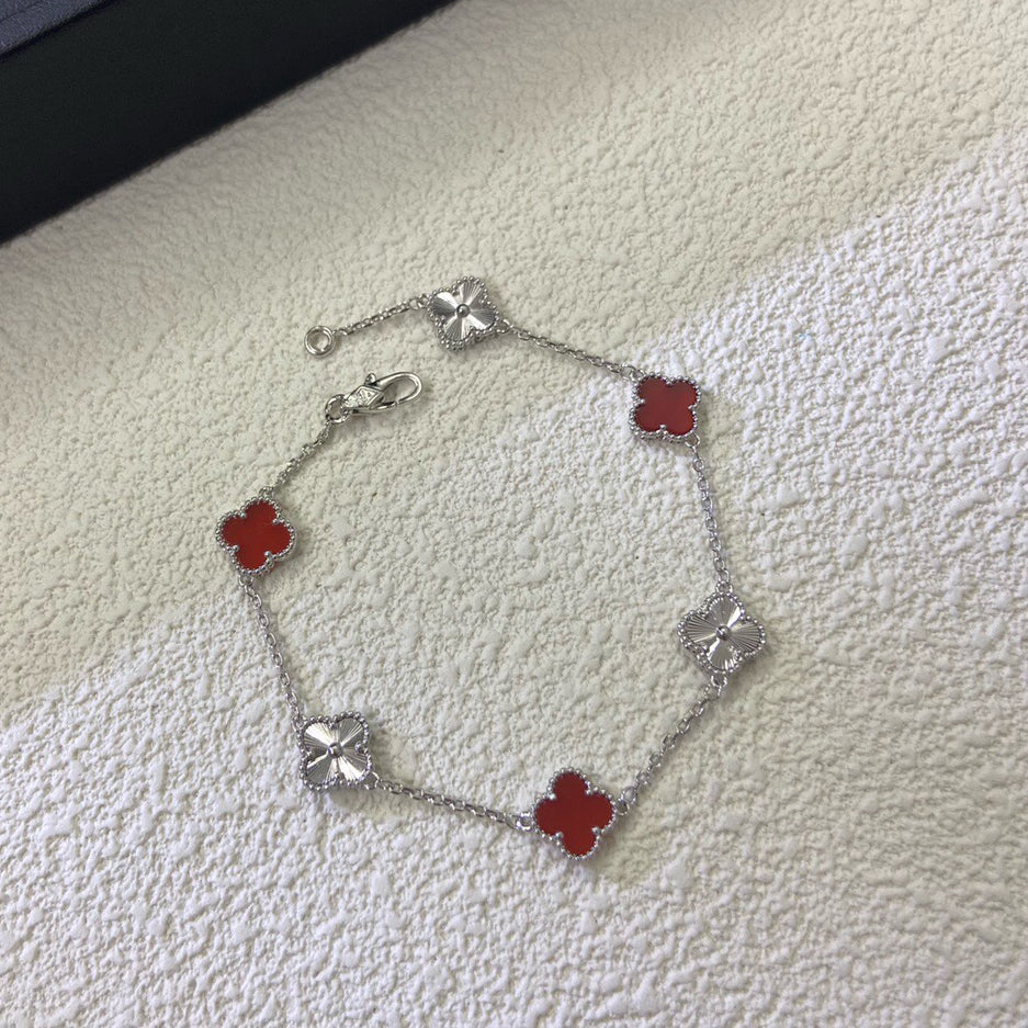[Mystic Crown]CLOVER 6 MOTIF RED AGATE LASER BRACELET-w