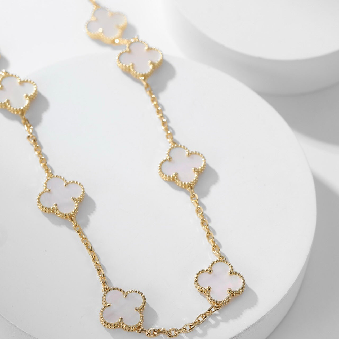 [Mystic Crown]CLOVER 10 MOTIFS WHITE MOTHER OF PEARL NECKLACE